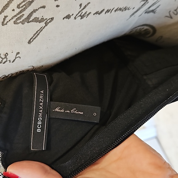 BCBG MAXAZRIA ANGELEA LACE-TRIM PLEATED DRESS Size 0 - Picture 12 of 13